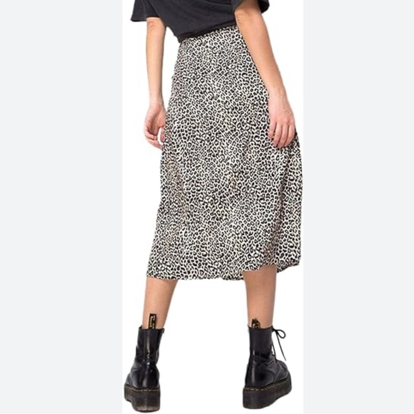 J. Crew Dresses & Skirts - < J. Crew Satin Cheetah Print Midi Skirt >